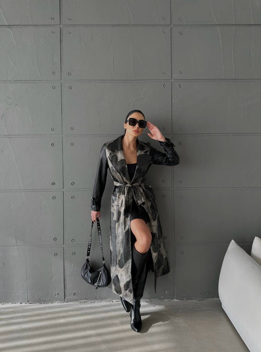 Elegant svart trenchcoat i konstläder för kvinnor | BF Moda Fashion®